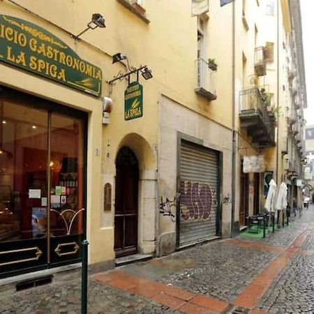 Elegante Appartamento Nel Cuore Di Torino Extérieur photo