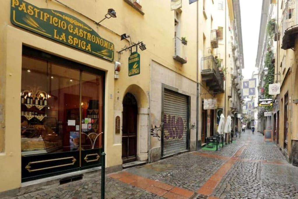 Elegante Appartamento Nel Cuore Di Torino Extérieur photo